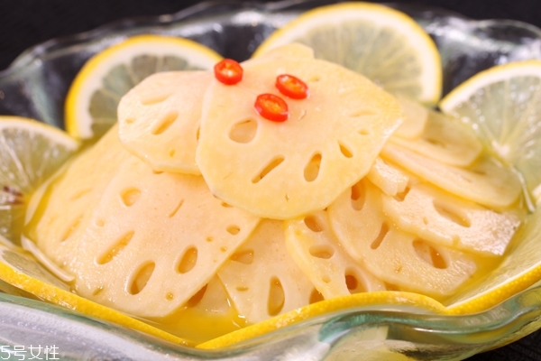 蓮藕為什么會(huì)變黑 是正?，F(xiàn)象