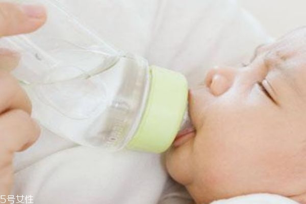 孩子不愛(ài)喝水怎么辦 讓孩子愛(ài)上喝水