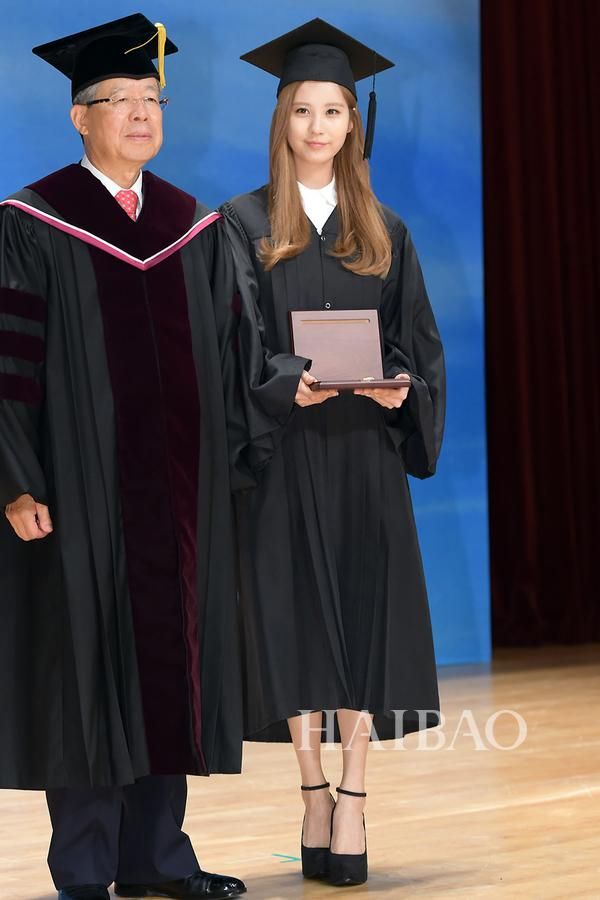 學士服怎么搭配圖片 女生學士服搭配圖片