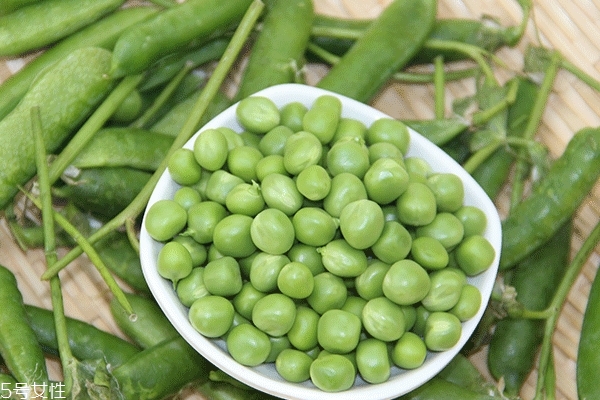 豌豆怎么挑 按照這個(gè)方法來(lái)