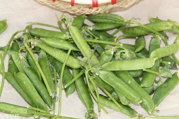 豌豆怎么挑 按照這個(gè)方法來(lái)