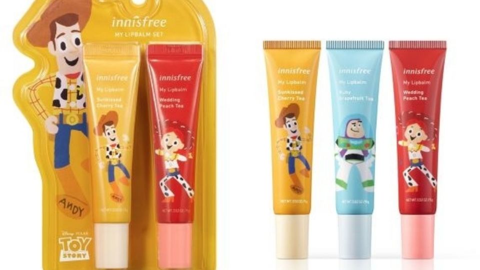 innisfree和玩具總動(dòng)員聯(lián)名化妝品有什么 10大必?cái)⌒缕?/h1>

時(shí)間：2018-12-17 09:11:46 編輯：本站整理 687
分享至：



 c_4(); 
包含小綠瓶、火山泥面膜、控油蜜粉、香氛護(hù)手霜、沐浴及乳液、卸妝液、指甲油、潤(rùn)色唇膏、眼影液。此次聯(lián)名化妝品涵蓋范圍廣，都是經(jīng)典的暢銷貨。innisfree和玩具總動(dòng)員聯(lián)名化妝品有什么很多人的彩妝保養(yǎng)品愛牌innisfree這次竟然和玩具總動(dòng)員聯(lián)名啦?。拇蠹易類鄣牟蕣y產(chǎn)品，到天然護(hù)理產(chǎn)品等都換上超可愛的玩具總動(dòng)員包裝，韓國(guó)和香港innisfree將會(huì)同步率先推出，而臺(tái)灣也將會(huì)在明年上市，玩具迷是不是超期待?。靠靵頁屜瓤纯从心男┏Φ穆?lián)名商品吧！一、限量innisfree X Disney聯(lián)名套裝TOY STORY特別版：綠茶籽保濕精華及保濕霜鐵盒套裝這款套裝擁有可愛的巴斯光年包裝，內(nèi)有綠茶籽精萃水分菁露及精華面霜，另附上一張精美可愛的TOY STORY貼紙，讓你保養(yǎng)肌膚之余，還能收藏極具童心設(shè)計(jì)的獨(dú)一無二巴斯光年禮物鐵盒！TOY STORY特別版：火山泥面膜及控油蜜粉鐵盒套裝火山泥面膜及控油蜜粉鐵盒套裝則是胡迪包裝，包括有火山泥毛孔清潔緊實(shí)面膜、兩支彩泥面膜，和超熱銷的控油礦物質(zhì)蜜粉，里面也一樣有附上一張可愛貼紙，胡迪控絕對(duì)要收??！TOY STORY特別版：濟(jì)州香氛護(hù)手霜套裝三眼怪控絕對(duì)會(huì)尖叫！一套三款的可愛三眼怪圖案護(hù)手霜套裝，共有柔順香氣、香甜桃子及粉紅珊瑚，濟(jì)州天然植物芳香的護(hù)手霜再配上超Q三眼怪圖案，用起來心情也美好。二、精美限量innisfree X Disney產(chǎn)品TOY STORY特別版：我的身體香氛沐浴及乳液套裝套裝中包括沐浴乳及乳液各兩款，天然香氛芳香加上豐富保濕成分，除了超實(shí)用外，胡迪、翠絲、巴斯光年及抱抱龍的可愛圖案一字排開，真的會(huì)讓人愛不釋手??！TOY STORY特別版：礦物控油蜜粉大家的最愛！超人氣暢銷的控油蜜粉，也換上胡迪、翠絲及巴斯光年的可愛包裝啦！這款控油的厲害程度應(yīng)該不用多說，不易脫妝也沒有暗沉問題，以它的價(jià)格三款都包也值得啊。TOY STORY特別版：清爽水油全面卸妝液?溫和不刺激的水油兩層卸妝液則是推出巴斯包裝，與淚水酸堿度接近，不會(huì)刺激雙眼，還能當(dāng)唇眼卸妝液使用，兼具卸妝油的清潔力和清爽水潤(rùn)質(zhì)感！TOY STORY特別版：濟(jì)州香氛護(hù)手霜跟剛剛的套裝不同，這款是單賣的護(hù)手霜共有柔順香氣、陽光野果及柚子茶香三種不同的香味可供選擇，而角色則是有蛋頭先生、熊抱哥和三眼怪！小編私心這款蛋頭先生真是呆的好可愛。TOY STORY特別版：顯色指甲油也是熱銷品的指甲油，這次聯(lián)名的包裝是手繪風(fēng)真的是超有質(zhì)感?。?！單瓶的總共推出了三眼怪、巴斯、火腿豬三款。TOY STORY特別版：顯色指甲油套裝套裝款則是推出胡迪和翠絲的包裝，里面也有附贈(zèng)一張超可愛的貼紙喔。TOY STORY特別版：清新茶香系列潤(rùn)色唇膏人氣暢銷的潤(rùn)色唇膏也換上了胡迪、巴斯、翠絲的新包裝，可愛度直接飆升，滋潤(rùn)度卻保持出色不變，可單支選購或套裝購買。有櫻花、西柚及蜜桃三種香味可供選擇喔。TOY STORY特別版：閃爍珠光眼影液新包裝的三款人氣珠光眼影液，也是手繪風(fēng)包裝，有三種不同顏色珠光亮銀、珠光亮金及珠光亮粉，而且液狀光影比起粉狀眼影更方便使用。悅詩風(fēng)吟是什么牌子Innisfree（悅詩風(fēng)吟）是韓國(guó)化妝品品牌，也是由韓國(guó)第一化妝品集團(tuán)AmorePacific愛茉莉太平洋集團(tuán)潛心研制的自然主義化妝品，是高科技和自然的完美結(jié)合。這一品牌的化妝品的特性：自然、健康、樸素、時(shí)尚。從推出第一支產(chǎn)品迄今，悅詩風(fēng)吟一直堅(jiān)持這些理念，并運(yùn)用先進(jìn)科技，不斷對(duì)品牌進(jìn)行提升，追求自然與肌膚的完美融合。悅詩風(fēng)吟適合什么年齡1、首先，悅詩風(fēng)吟是有很多系列的，其中包含：有綠茶系列、有火山泥系列等，而基本上這些系列的產(chǎn)品普遍都是補(bǔ)水的效果，所以，悅詩風(fēng)吟比較適合十幾歲到二十幾歲的人使用，因?yàn)檫@個(gè)年齡段的人對(duì)補(bǔ)水的需求是比較大的。2、一般學(xué)生使用悅詩風(fēng)吟的產(chǎn)品是比較多的，尤其是青春期階段的學(xué)生，他們很多人臉上會(huì)出現(xiàn)一個(gè)油脂，而悅詩風(fēng)吟的產(chǎn)品是有控油的效果的，所以，是比較適合青春期階段的出油比較多的學(xué)生使用的。3、然后，悅詩風(fēng)吟的產(chǎn)品是沒有除皺的效果的，所以，三十多歲的人用的是比較少的，除非皮膚保養(yǎng)特別好的話是會(huì)使用這個(gè)品牌的護(hù)膚品的，一般那些職場(chǎng)女性在30歲左右還是會(huì)用用的。4、最后，悅詩風(fēng)吟的產(chǎn)品適合的年齡段最重要的其實(shí)還是需要看我們的皮膚狀態(tài)的，如果我們的皮膚非常不錯(cuò)的話，那么完全是可以用其產(chǎn)品進(jìn)行補(bǔ)水的，也就沒有固定的年齡段了。韓國(guó)護(hù)膚品好嗎個(gè)人覺得韓系平價(jià)彩妝可以用一用，護(hù)膚品就算了。用不壞你的臉，使用感也還不錯(cuò)，就是沒什么效果挺浪費(fèi)錢。差不多的價(jià)位可以買到日系歐美系不錯(cuò)的產(chǎn)品。當(dāng)然啦，本身就沒什么問題的年輕肌膚，用什么感覺都是差不多的。護(hù)膚總是要多年后橫向比較才能看出效果。 

 b_4(); 


臥蠶怎么畫立體 打造立體臥蠶
diptyque香水留香時(shí)間 diptyque香水保質(zhì)期

網(wǎng)站首頁
返回欄目

標(biāo)簽：innisfree化妝品

相關(guān)文章

1如何區(qū)分化妝的好壞 區(qū)分化妝品好壞的方法浏览:3468 2劣質(zhì)化妝品會(huì)帶來哪些皮膚病 劣質(zhì)化妝品的危害浏览:1万+ 1劣質(zhì)化妝品有哪些影響 劣質(zhì)化妝品怎么判斷 2素顏霜和粉底有哪些區(qū)別 素顏霜和粉底有哪些不同 3修容霜的作用有什么 為什么要使用修容霜 4watery cream在化妝品中什么意思 cream化妝品意思 5化妝品氧化是什么意思 化妝品被氧化的表現(xiàn) 6用什么化妝品可以提亮膚色 日常底妝的正確步驟 


熱門文章
2018口紅熱賣排行榜10強(qiáng) 十大最好用的口紅排行

tf口紅是哪個(gè)國(guó)家的牌子?tf口紅是什么牌子全名?tf口紅是目前很受歡迎的口紅，有些人甚至不知道它是什么牌子國(guó)家的……
口紅保質(zhì)期一般多久？口紅保質(zhì)期過了能用嗎？
蘿卜丁口紅是什么牌子?蘿卜丁口紅多少錢?
ahc水乳好用嗎？ahc水乳怎么樣？
迪奧999啞光和滋潤(rùn)怎么區(qū)分 試色對(duì)比哪個(gè)更好看

怎么畫下眼睫毛好看 畫下眼睫毛的方法
口紅啞光和絲絨的區(qū)別有什么 口紅啞光和亮光的區(qū)別

迪奧999口紅真假怎么辨別?迪奧999口紅真假對(duì)比圖迪奧999口紅很提亮膚色，色澤均勻漂亮，上色度高，稍稍涂一點(diǎn)抿開就很……
ysl口紅圓管試色大全 圣羅蘭口紅圓管幾號(hào)最好看
阿瑪尼405適合黃皮嗎 阿瑪尼405黃皮試色
tf口紅多少錢一支?tf口紅專柜價(jià)格
YSL為什么叫楊樹林口紅 YSL為啥叫楊樹林

花西子眉筆多少錢 花西子眉筆多少克

5H跟帖 
















網(wǎng)友評(píng)論僅供其表達(dá)個(gè)人看法，并不表明5h立場(chǎng)。





		var mydate = new Date();
		var year = mydate.getFullYear();
		var month = mydate.getMonth();
		var day = mydate.getDate()
		var nowdate = year+"-"+month+"-"+day
		
		$("#imageField").click(function(){
			var commentcont = $(".comment-text").val();
			if($(".comment-text").val()==""){
				alert("您沒什么話要說嗎？");
			}else{
				var data = {
					nomember:1,
					saytext:commentcont,
					id : $("#id").attr("value"),
					ecmsfrom : $("#ecmsfrom").attr("value"),
					classid : $("#classid").attr("value"),
					enews : $("#enews").attr("value"),
					repid : $("#repid").attr("value")
				};				
				$.ajax({
					type: "POST",
					url: "/e/pl/doaction.php",
					data: data,
					dataType:'text',
					success: function(msg){
						$(".comment-text").val("");
						$(".comment-body").prepend('<li><div   id="tzzz7rn"   class="combd-title"><span id="hzl5tn5"    class="title">本站網(wǎng)友:匿名</span><span id="x7hfhn7"    class="time">'+nowdate+'</span></div><p class="combd-bd">'+commentcont+'</p></li>')
					}
				});
			}	
		})	
	
 
