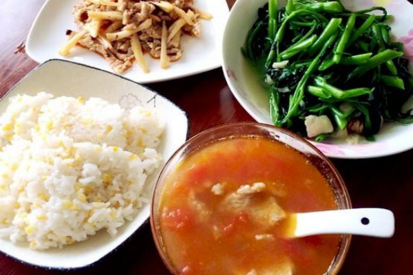 營養(yǎng)午餐應該吃些什么?四個標準要知道