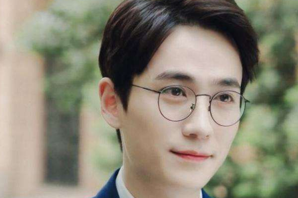 男性禿頭與性生活過度有很大關系