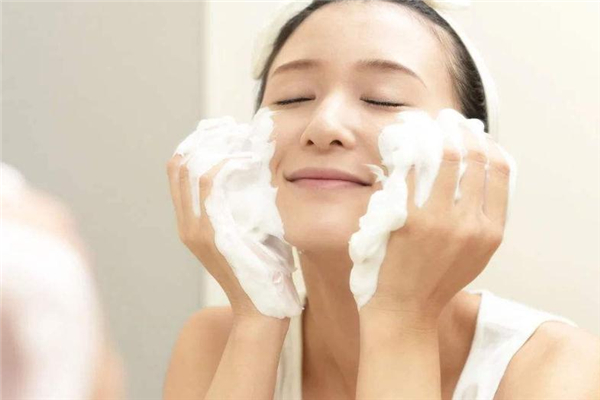 解決女性手腳冰冷、緩經(jīng)痛必吃8大食材