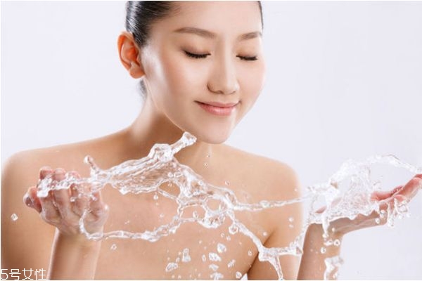 怎樣美白補水保濕 美白保濕產品排行榜