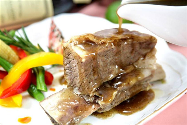 臺塑牛排價(jià)格 屬于中高檔價(jià)位