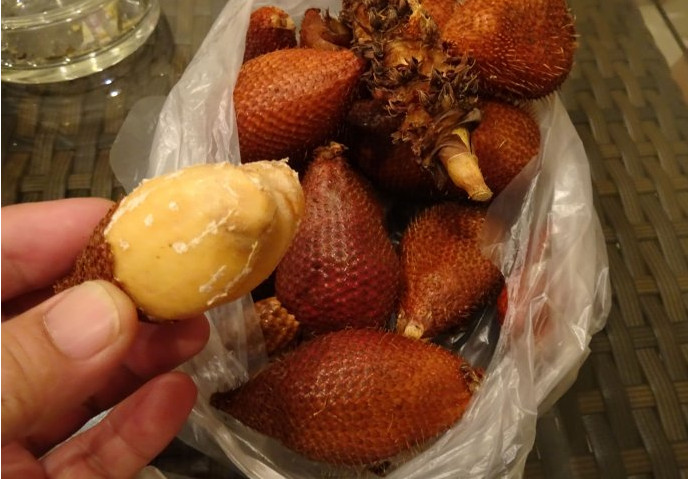 蛇皮果是什么季節(jié)成熟？蛇皮果是什么味道？
