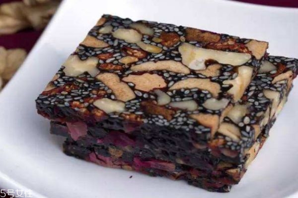 阿膠糕和什么食物相克 這五類(lèi)食物不能和阿膠同服