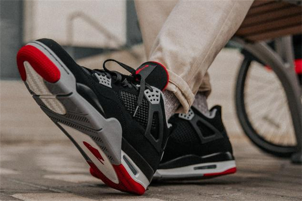 2019aj4黑紅復刻發(fā)售時間 經典元年復刻