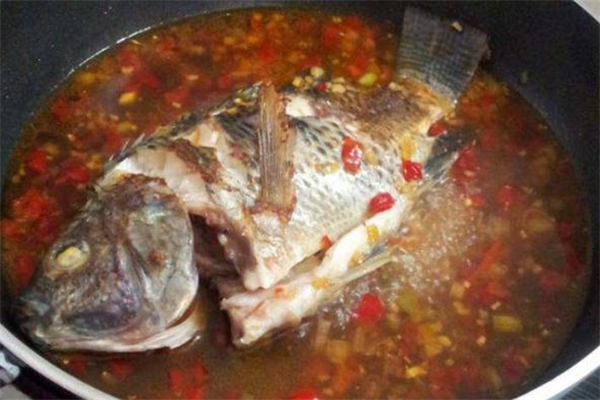 紅燒羅非魚(yú)的做法 秘制家常菜