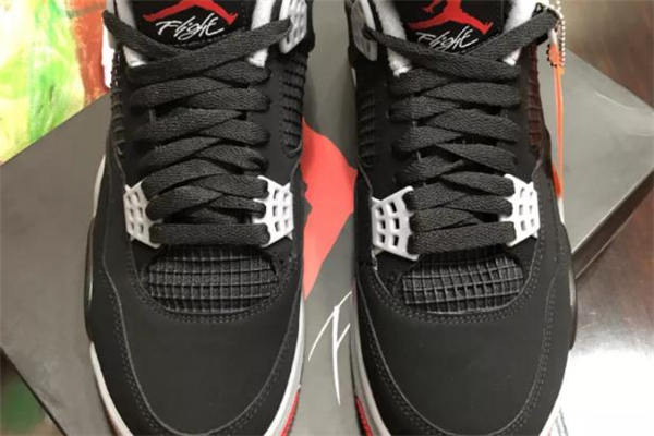aj4黑紅復(fù)刻2019開箱測評(píng) aj4黑紅復(fù)刻做工