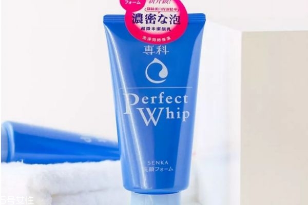 適合學(xué)生黨的平價護(hù)膚品 學(xué)生黨護(hù)膚品推薦