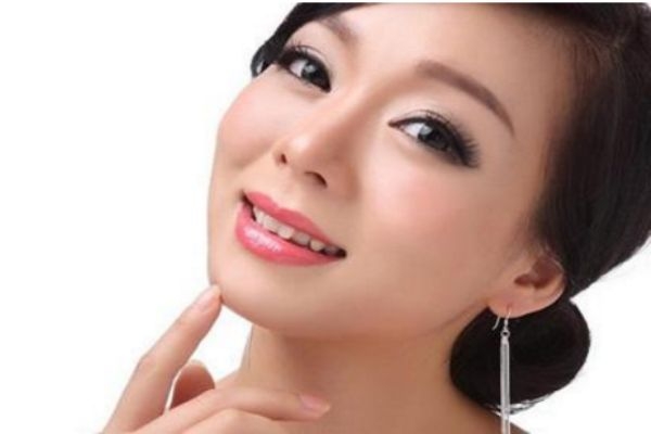 硅膠隆鼻取出多久消腫 鼻子硅膠取出親身經歷