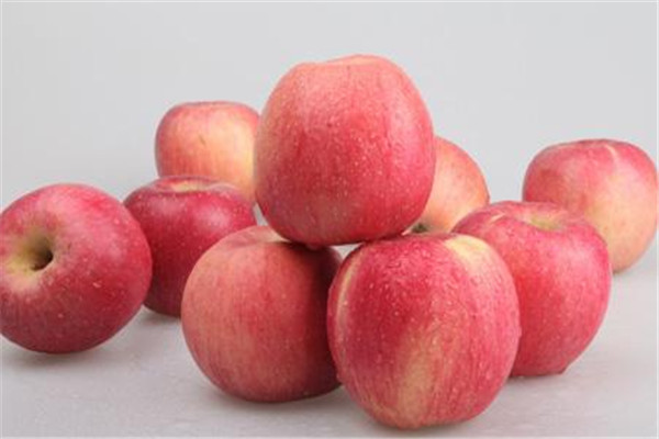 蘋(píng)果是不是柑橘類(lèi)水果 蘋(píng)果屬于什么水果