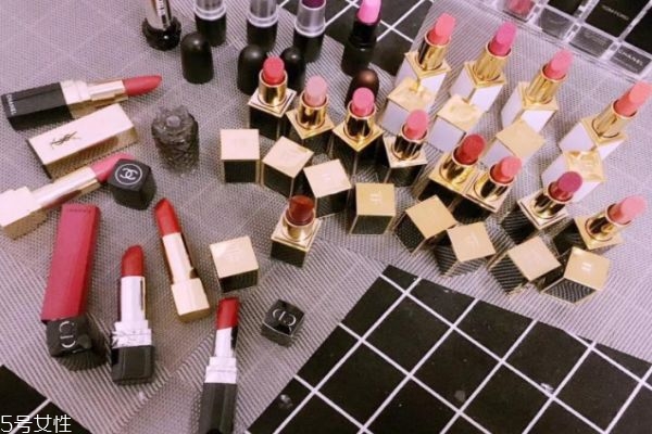 有哪些非常經(jīng)典或者一直非?；鸬目诩t 最火口紅排行榜