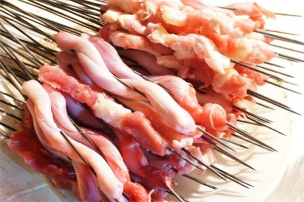 羊鞭和牛鞭哪個(gè)壯陽(yáng)效果好 男人吃牛鞭還是羊鞭好