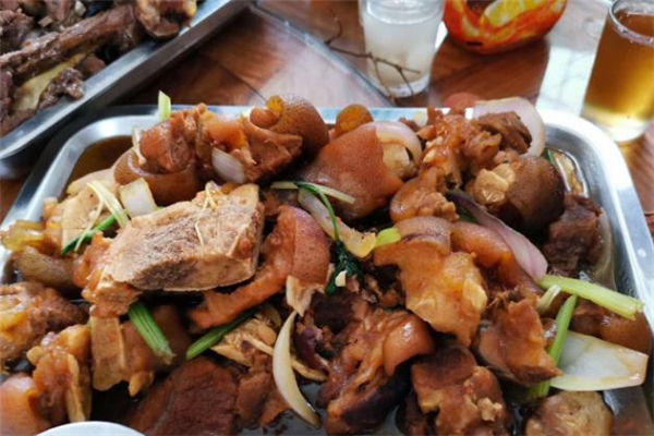 狗肉和羊肉能一起吃嗎 狗肉和羊肉哪個更補(bǔ)腎