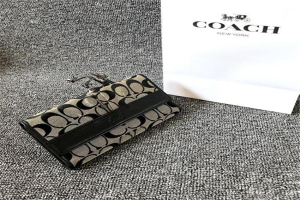 coach女包一般多少錢(qián) coach女包什么檔次