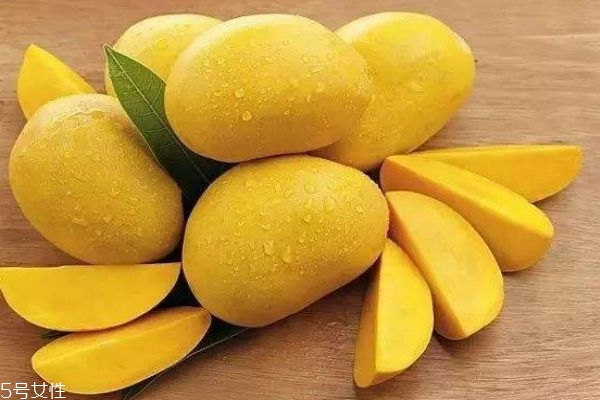 芒果有什么營(yíng)養(yǎng)價(jià)值呢 芒果不能和什么一起吃呢