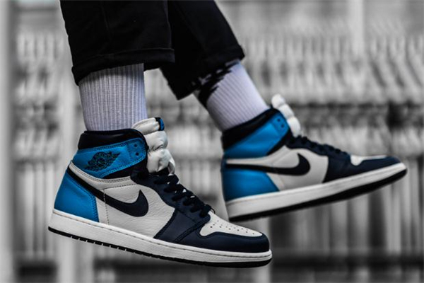 aj1黑曜石北卡藍(lán)開箱測評 aj1北卡藍(lán)黑曜石上腳效果