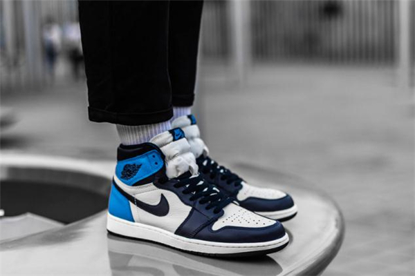 aj1黑曜石北卡藍(lán)開箱測評 aj1北卡藍(lán)黑曜石上腳效果