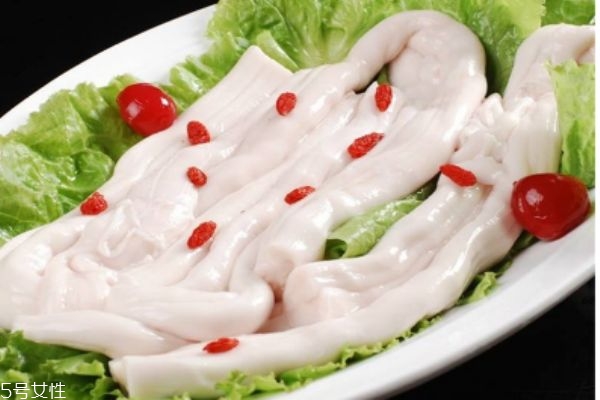 牛骨髓有什么營養(yǎng)價(jià)值呢 吃牛骨髓有什么好處呢