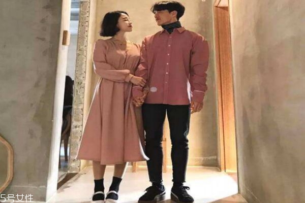 談戀愛(ài)男生主動(dòng)還是女生主動(dòng) 談戀愛(ài)一定要男生主動(dòng)嗎