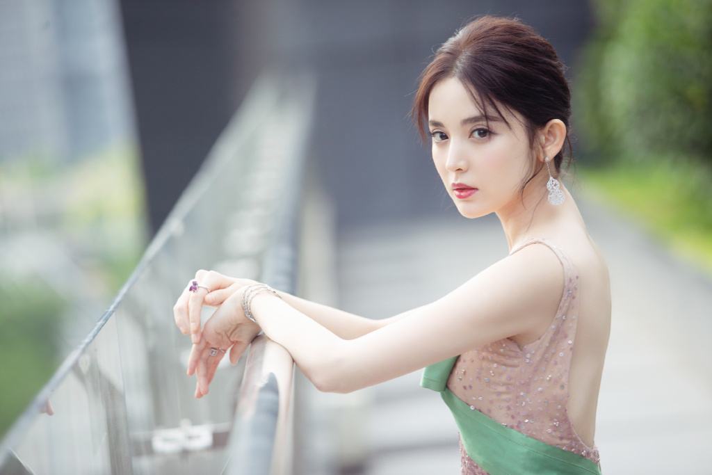女人如何讓自己變得迷人 內外兼?zhèn)?>
<p class=