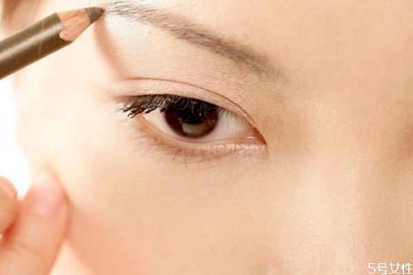?眉毛怎么畫(huà)好看 如何根據(jù)臉型選擇眉形