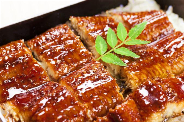 鰻魚哪個部位不能吃 鰻魚內臟可以吃嗎