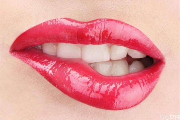 黃皮最?lèi)?ài)的顯白口紅 適合黃皮的口紅色