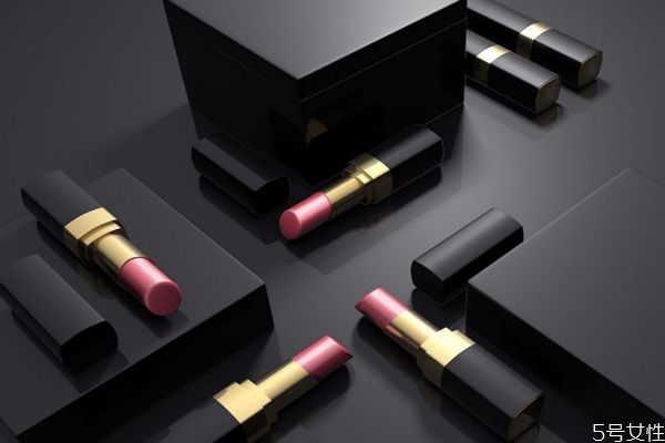 經(jīng)?；瘖y真的很傷皮膚嗎 應(yīng)不應(yīng)該使用化妝品呢