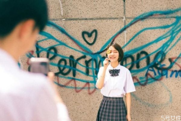 被求婚女生該說什么 被求婚應該怎么回復