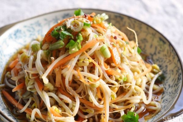 豆芽有什么營養(yǎng)價值呢 吃豆芽有什么好處呢