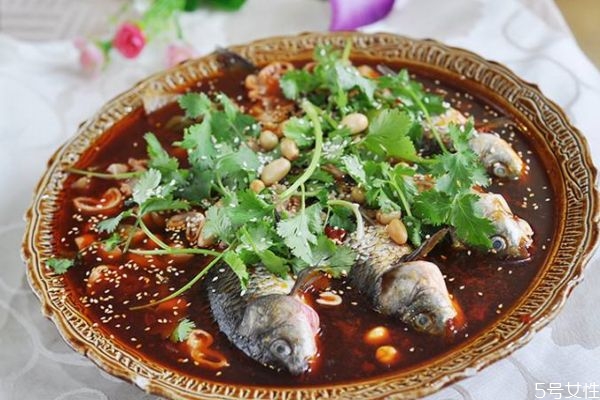 孕婦可以吃鯽魚(yú)嗎 孕婦吃鯽魚(yú)有什么注意的呢