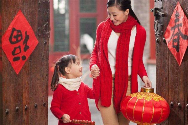 婚后過(guò)年應(yīng)該給婆婆錢嗎 婚后過(guò)年給父母多少錢