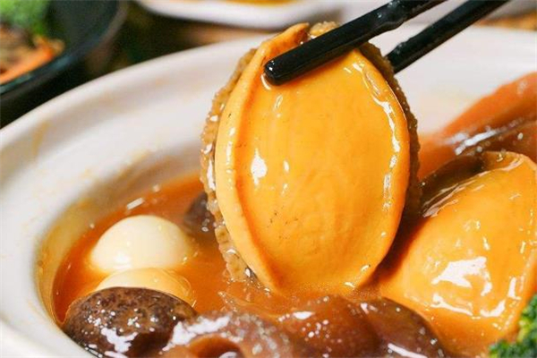 鮑魚(yú)汁撈飯里面有鮑魚(yú)嗎 鮑魚(yú)汁撈飯寶寶能吃嗎