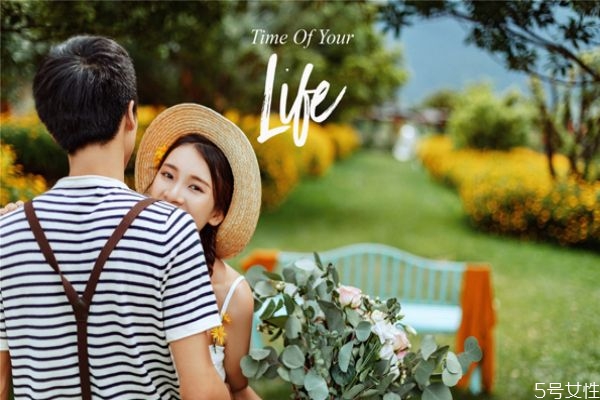 領(lǐng)了結(jié)婚證各住各家嗎 領(lǐng)證了沒結(jié)婚要住誰(shuí)家