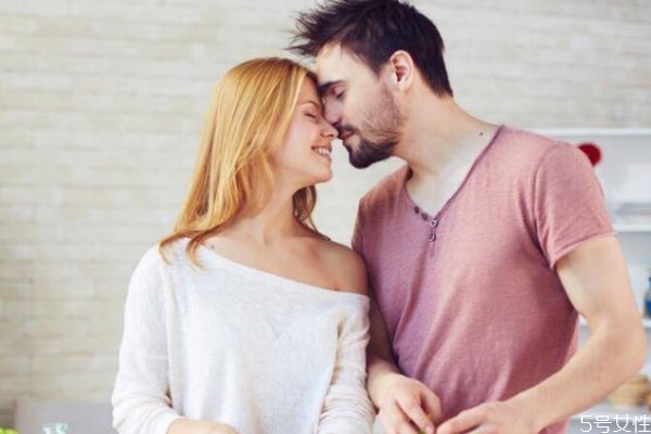 前夫想跟你復婚怎么辦 離婚后前夫想跟你復婚的表現(xiàn)