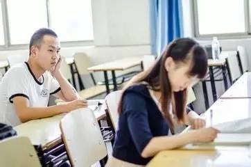 暗戀算是初戀嗎 第一次戀愛(ài)算是初戀嗎