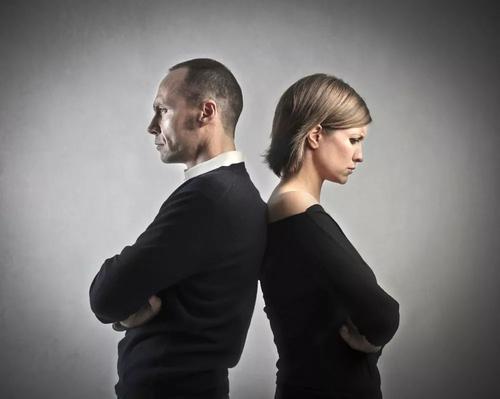 為什么有的夫妻無(wú)話可說(shuō) 什么導(dǎo)致夫妻無(wú)話可說(shuō)