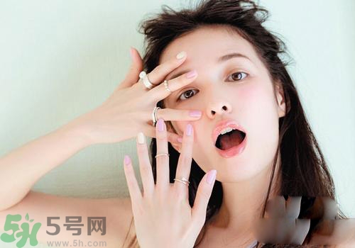 眼妝暈妝怎么辦？解救眼妝暈妝的方法