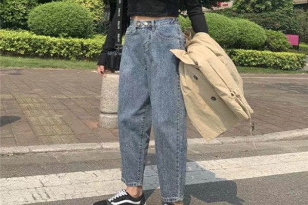 西褲怎樣燙出褲縫線 西褲的中間線用不用熨