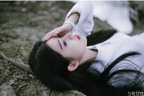 日常關(guān)心問候女生的話 真正愛你的人經(jīng)典語錄