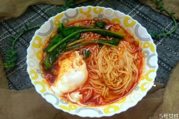  面條的熱量高嗎 吃面條會(huì)不會(huì)胖