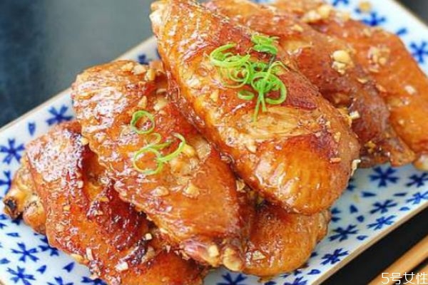 雞翅的營養(yǎng)價值 雞翅的選購方法