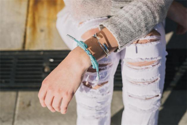 rastaclat是哪個(gè)國家的牌子 rastaclat是什么檔次