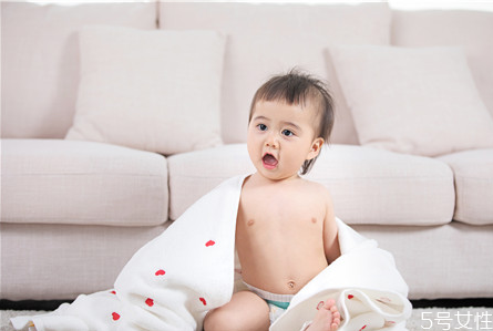 母乳親喂和瓶喂可以同時進(jìn)行嗎 母乳親喂和瓶喂的區(qū)別