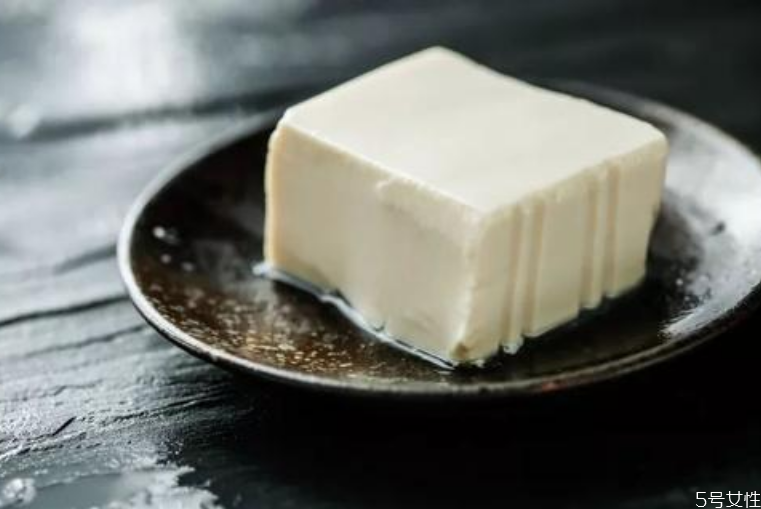 沒(méi)有內(nèi)酯怎么做豆腐腦 經(jīng)常吃?xún)?nèi)酯豆腐好嗎